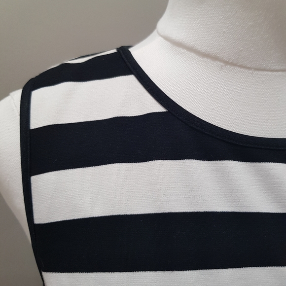 BASQUE Black and white stripe, fit and flare sleeveless dress with belt, size 12 - Picture 3 of 10
